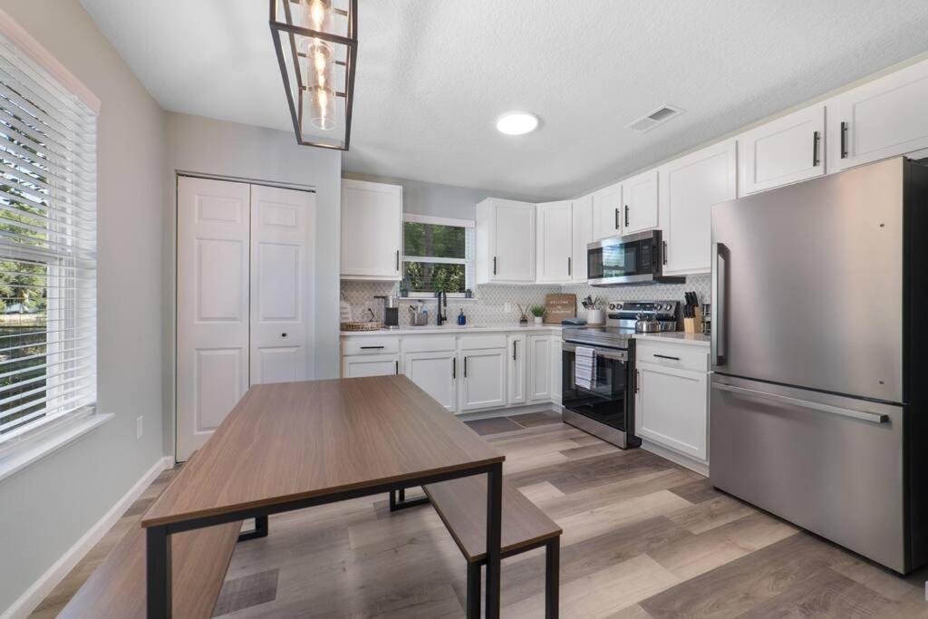 New Modern Bungalow Close To Downtown! Fully Fenced Yard St. Augustine Eksteriør bilde