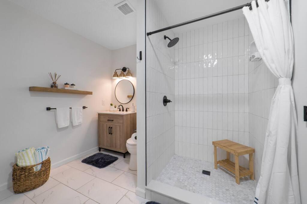 New Modern Bungalow Close To Downtown! Fully Fenced Yard St. Augustine Eksteriør bilde