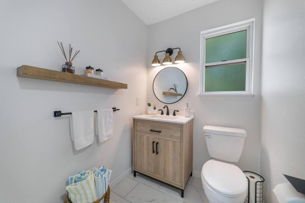 New Modern Bungalow Close To Downtown! Fully Fenced Yard St. Augustine Eksteriør bilde